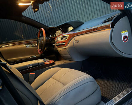 Мерседес С Клас 2008 у Ужгороді на Automoto.ua Сірий Мерседес С Клас, об'ємом двигуна 3 л та пробігом 231 тис. км за 10700 $, фото 82 на Automoto.ua