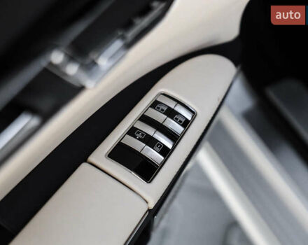 Серый Мерседес С Класс, объемом двигателя 6.2 л и пробегом 177 тыс. км за 15500 $, фото 50 на Automoto.ua