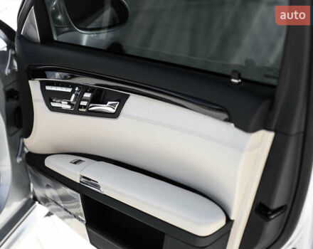 Серый Мерседес С Класс, объемом двигателя 6.2 л и пробегом 177 тыс. км за 15500 $, фото 51 на Automoto.ua