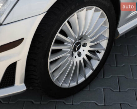 Серый Мерседес С Класс, объемом двигателя 6.2 л и пробегом 177 тыс. км за 15500 $, фото 16 на Automoto.ua