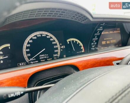 Сірий Мерседес С Клас, об'ємом двигуна 2.99 л та пробігом 215 тис. км за 12100 $, фото 6 на Automoto.ua