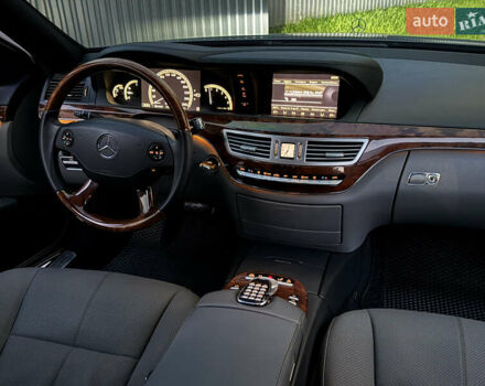 Мерседес С Клас 2008 у Ужгороді на Automoto.ua Сірий Мерседес С Клас, об'ємом двигуна 3 л та пробігом 231 тис. км за 10700 $, фото 53 на Automoto.ua