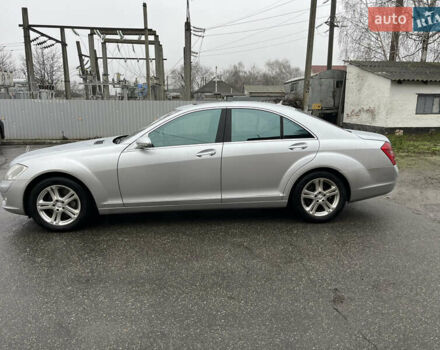 Серый Мерседес С Класс, объемом двигателя 2.99 л и пробегом 380 тыс. км за 11800 $, фото 2 на Automoto.ua