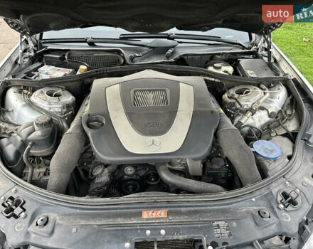 Серый Мерседес С Класс, объемом двигателя 3.5 л и пробегом 223 тыс. км за 13500 $, фото 6 на Automoto.ua