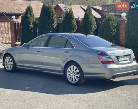 Серый Мерседес С Класс, объемом двигателя 5.46 л и пробегом 141 тыс. км за 16000 $, фото 3 на Automoto.ua