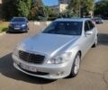 Серый Мерседес С Класс, объемом двигателя 3.5 л и пробегом 170 тыс. км за 15200 $, фото 1 на Automoto.ua