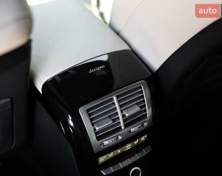 Серый Мерседес С Класс, объемом двигателя 6.2 л и пробегом 177 тыс. км за 15500 $, фото 63 на Automoto.ua