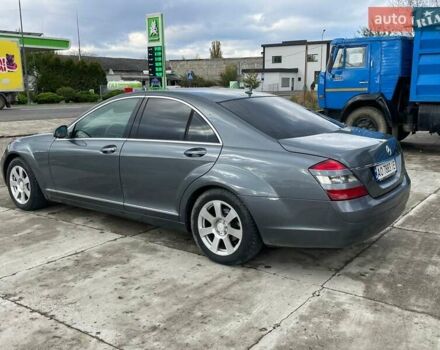 Сірий Мерседес С Клас, об'ємом двигуна 2.99 л та пробігом 215 тис. км за 12100 $, фото 4 на Automoto.ua