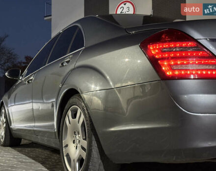 Мерседес С Клас 2008 у Ужгороді на Automoto.ua Сірий Мерседес С Клас, об'ємом двигуна 3 л та пробігом 231 тис. км за 10700 $, фото 44 на Automoto.ua