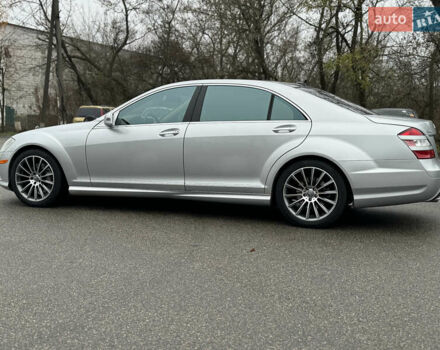 Серый Мерседес С Класс, объемом двигателя 5.5 л и пробегом 203 тыс. км за 14900 $, фото 5 на Automoto.ua