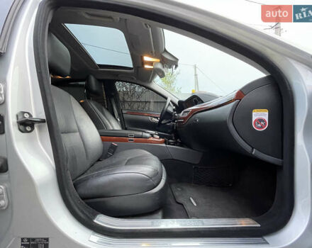 Мерседес С Клас 2008 у Києві на Automoto.ua Сірий Мерседес С Клас, об'ємом двигуна 3.5 л та пробігом 330 тис. км за 10000 $, фото 6 на Automoto.ua