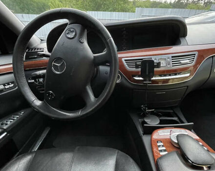 Мерседес С Клас 2008 у Києві на Automoto.ua Сірий Мерседес С Клас, об'ємом двигуна 3.5 л та пробігом 330 тис. км за 10000 $, фото 3 на Automoto.ua