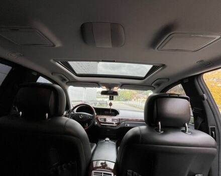 Сірий Мерседес С Клас, об'ємом двигуна 5.5 л та пробігом 238 тис. км за 9800 $, фото 9 на Automoto.ua