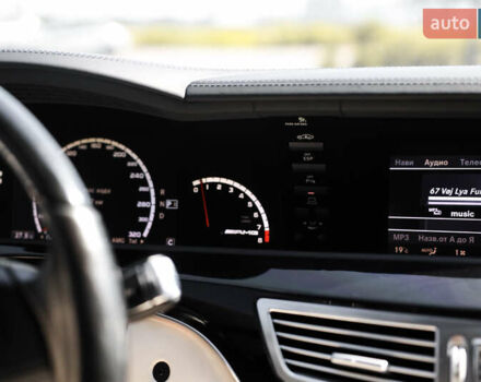Серый Мерседес С Класс, объемом двигателя 6.2 л и пробегом 177 тыс. км за 15500 $, фото 35 на Automoto.ua