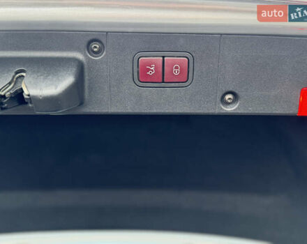 Серый Мерседес С Класс, объемом двигателя 5.5 л и пробегом 203 тыс. км за 14900 $, фото 21 на Automoto.ua