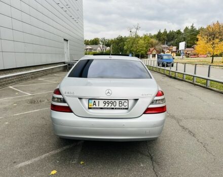 Сірий Мерседес С Клас, об'ємом двигуна 5.5 л та пробігом 238 тис. км за 9800 $, фото 4 на Automoto.ua