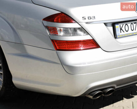 Серый Мерседес С Класс, объемом двигателя 6.2 л и пробегом 177 тыс. км за 15500 $, фото 21 на Automoto.ua