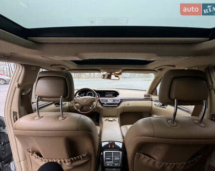 Серый Мерседес С Класс, объемом двигателя 5.5 л и пробегом 203 тыс. км за 14900 $, фото 19 на Automoto.ua