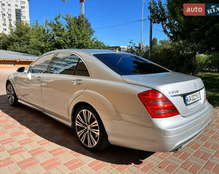 Серый Мерседес С Класс, объемом двигателя 5.5 л и пробегом 264 тыс. км за 9900 $, фото 10 на Automoto.ua