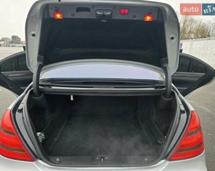 Серый Мерседес С Класс, объемом двигателя 5.5 л и пробегом 260 тыс. км за 10800 $, фото 8 на Automoto.ua