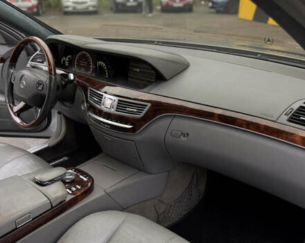 Сірий Мерседес С Клас, об'ємом двигуна 5.46 л та пробігом 314 тис. км за 8500 $, фото 8 на Automoto.ua