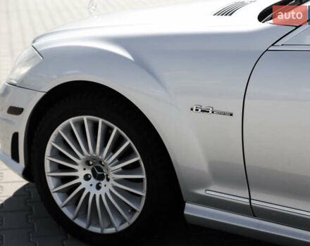 Серый Мерседес С Класс, объемом двигателя 6.2 л и пробегом 177 тыс. км за 15500 $, фото 6 на Automoto.ua