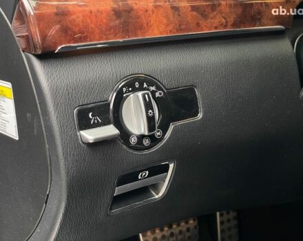 Серый Мерседес С Класс, объемом двигателя 5.5 л и пробегом 294 тыс. км за 12490 $, фото 15 на Automoto.ua