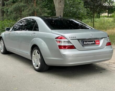 Серый Мерседес С Класс, объемом двигателя 5.5 л и пробегом 294 тыс. км за 12490 $, фото 8 на Automoto.ua