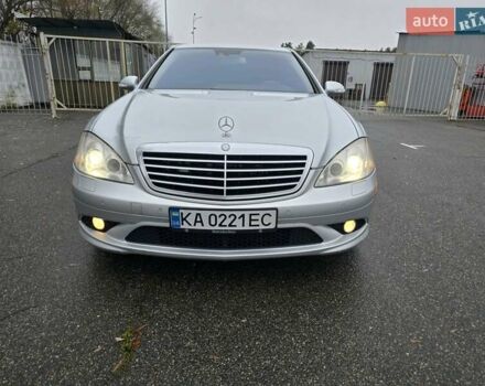 Серый Мерседес С Класс, объемом двигателя 5.5 л и пробегом 260 тыс. км за 10800 $, фото 35 на Automoto.ua