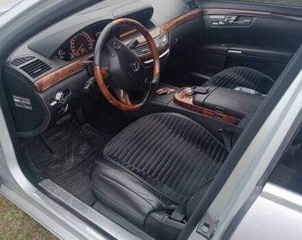 Сірий Мерседес С Клас, об'ємом двигуна 3 л та пробігом 250 тис. км за 10700 $, фото 5 на Automoto.ua