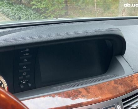 Серый Мерседес С Класс, объемом двигателя 5.5 л и пробегом 294 тыс. км за 12490 $, фото 20 на Automoto.ua