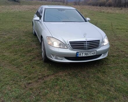 Сірий Мерседес С Клас, об'ємом двигуна 3 л та пробігом 250 тис. км за 10700 $, фото 1 на Automoto.ua