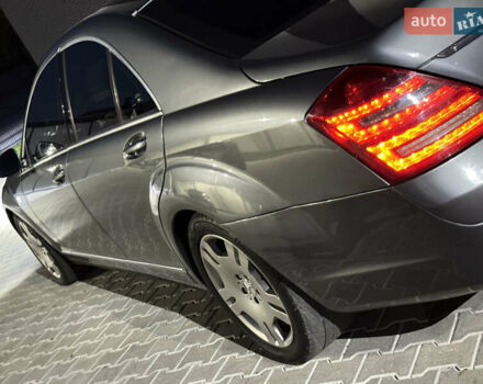 Мерседес С Клас 2008 у Ужгороді на Automoto.ua Сірий Мерседес С Клас, об'ємом двигуна 3 л та пробігом 231 тис. км за 10700 $, фото 14 на Automoto.ua