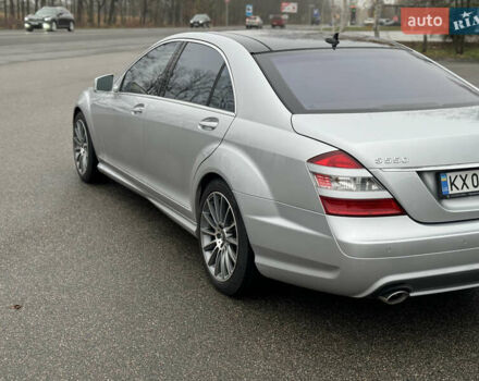 Серый Мерседес С Класс, объемом двигателя 5.5 л и пробегом 203 тыс. км за 14900 $, фото 7 на Automoto.ua