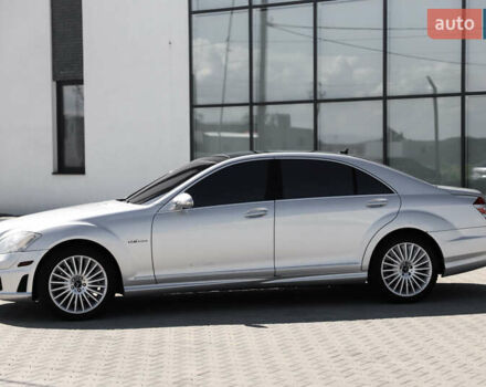 Серый Мерседес С Класс, объемом двигателя 6.2 л и пробегом 177 тыс. км за 15500 $, фото 4 на Automoto.ua