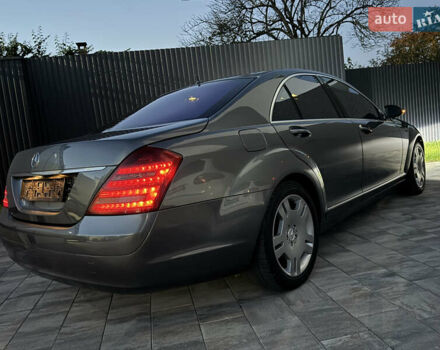 Мерседес С Клас 2008 у Ужгороді на Automoto.ua Сірий Мерседес С Клас, об'ємом двигуна 3 л та пробігом 231 тис. км за 10700 $, фото 16 на Automoto.ua