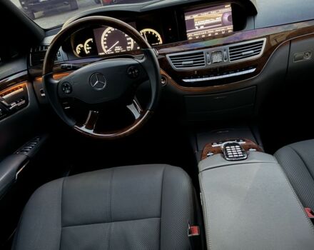 Мерседес С Клас 2008 у Ужгороді на Automoto.ua Сірий Мерседес С Клас, об'ємом двигуна 3 л та пробігом 231 тис. км за 10700 $, фото 20 на Automoto.ua