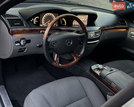 Мерседес С Клас 2008 у Ужгороді на Automoto.ua Сірий Мерседес С Клас, об'ємом двигуна 3 л та пробігом 231 тис. км за 10700 $, фото 48 на Automoto.ua