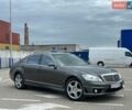 Сірий Мерседес С Клас, об'ємом двигуна 5.5 л та пробігом 347 тис. км за 10500 $, фото 2 на Automoto.ua