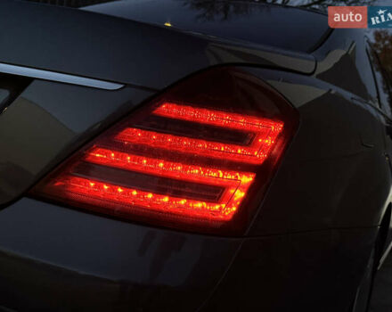 Мерседес С Клас 2008 у Ужгороді на Automoto.ua Сірий Мерседес С Клас, об'ємом двигуна 3 л та пробігом 231 тис. км за 10700 $, фото 25 на Automoto.ua