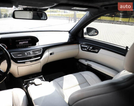 Серый Мерседес С Класс, объемом двигателя 6.2 л и пробегом 177 тыс. км за 15500 $, фото 27 на Automoto.ua