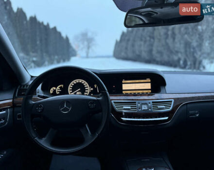 Серый Мерседес С Класс, объемом двигателя 3 л и пробегом 350 тыс. км за 10400 $, фото 29 на Automoto.ua