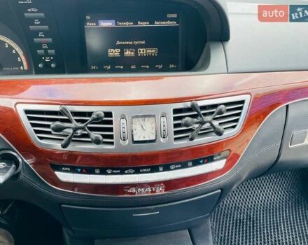 Сірий Мерседес С Клас, об'ємом двигуна 2.99 л та пробігом 215 тис. км за 12100 $, фото 12 на Automoto.ua