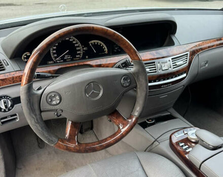 Серый Мерседес С Класс, объемом двигателя 4.7 л и пробегом 395 тыс. км за 8999 $, фото 15 на Automoto.ua