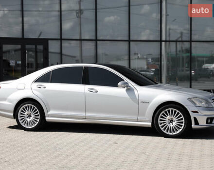 Серый Мерседес С Класс, объемом двигателя 6.2 л и пробегом 177 тыс. км за 15500 $, фото 19 на Automoto.ua