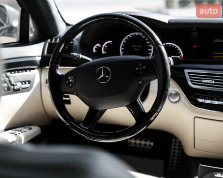 Серый Мерседес С Класс, объемом двигателя 6.2 л и пробегом 177 тыс. км за 15500 $, фото 26 на Automoto.ua