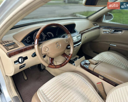 Серый Мерседес С Класс, объемом двигателя 3.5 л и пробегом 223 тыс. км за 13500 $, фото 10 на Automoto.ua