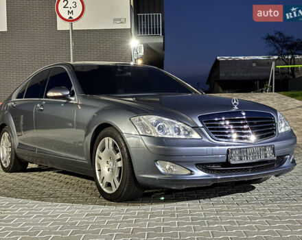 Мерседес С Клас 2008 у Ужгороді на Automoto.ua Сірий Мерседес С Клас, об'ємом двигуна 3 л та пробігом 231 тис. км за 10700 $, фото 28 на Automoto.ua