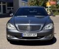 Сірий Мерседес С Клас, об'ємом двигуна 3.2 л та пробігом 225 тис. км за 12500 $, фото 1 на Automoto.ua