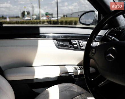 Серый Мерседес С Класс, объемом двигателя 6.2 л и пробегом 177 тыс. км за 15500 $, фото 32 на Automoto.ua